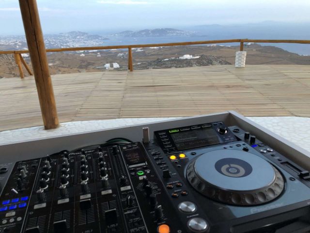 Private Villa-Mykonos, Sound System Rental (2019)