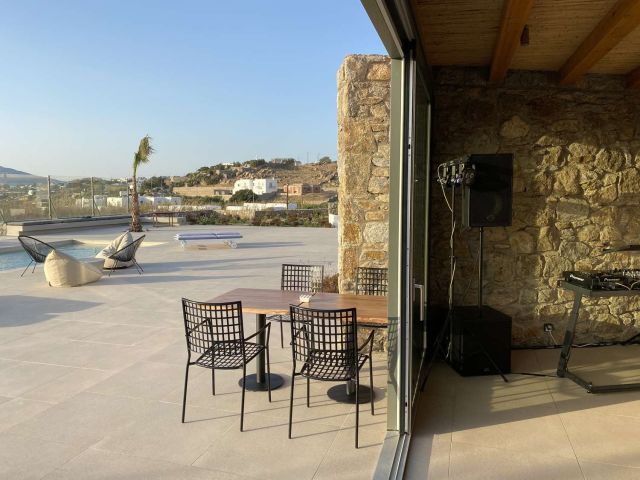 villa-dj-sound-equipment-installations-mykonos
