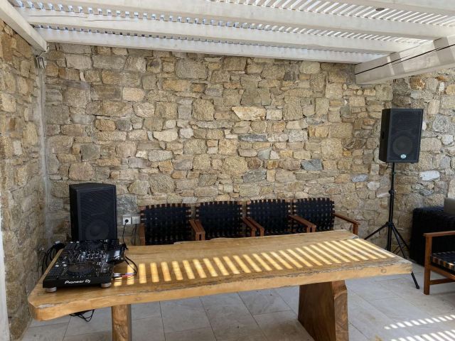 mykonos-dj-sound-equipment-installations