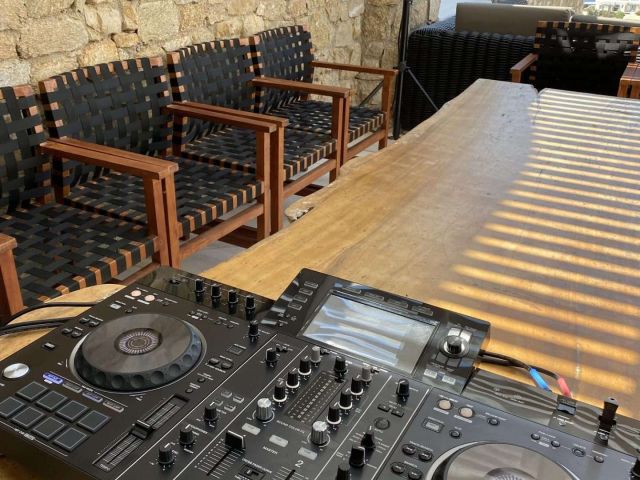 mykonos-dj-sound-equipment-installations