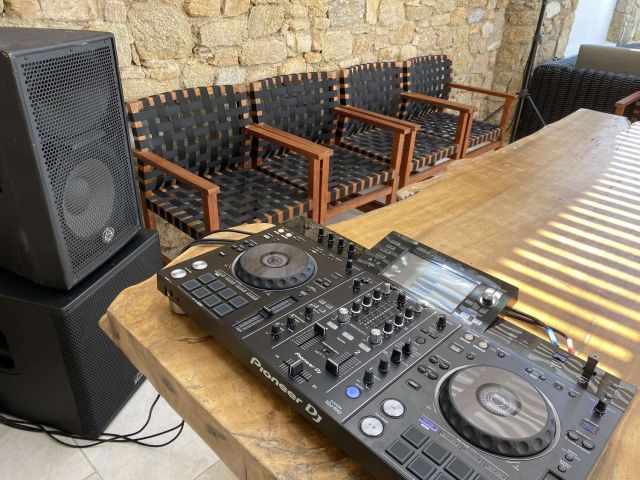 mykonos-dj-sound-equipment-installations